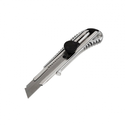 Нож РемоКолор алюминиевый корпус винтовой фиксатор 18 мм
